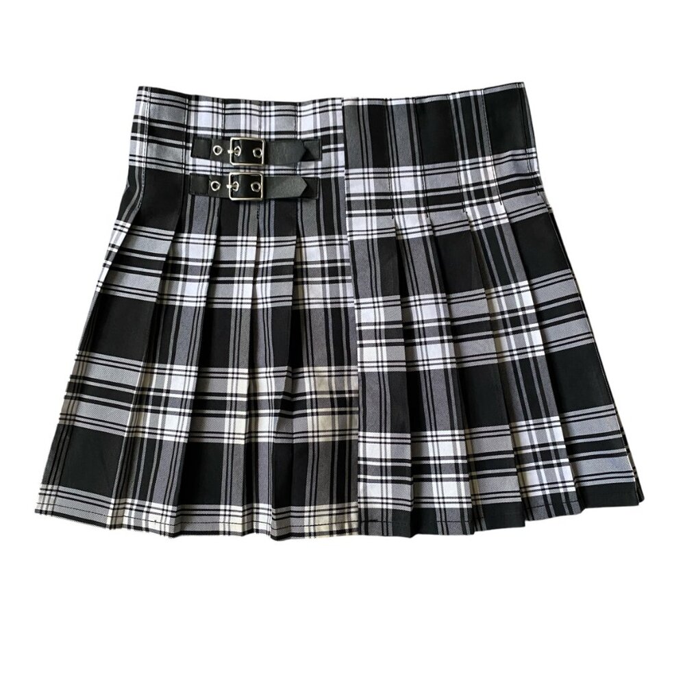 No Boundaries Juniors M 7-9 black and white plaid school girl mini skirt